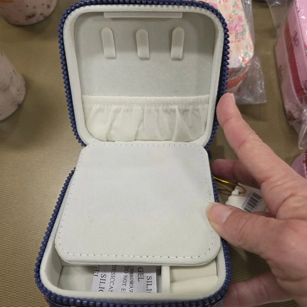 Simply Southern Navy Floral Jewelry Organizer Travel Case Zipper Closure‎ NWT